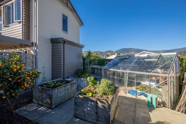 11 Elliott Street The Wood_19