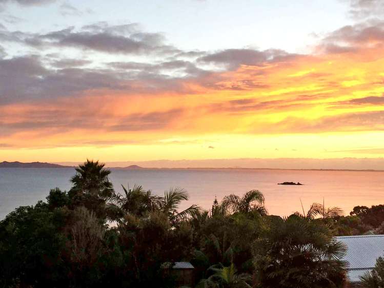 2 Rangikapiti Road Coopers Beach_24