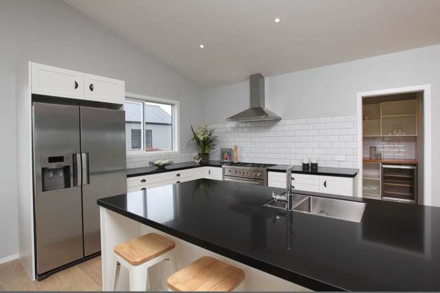 7 Alan Livingston Drive Cambridge_2