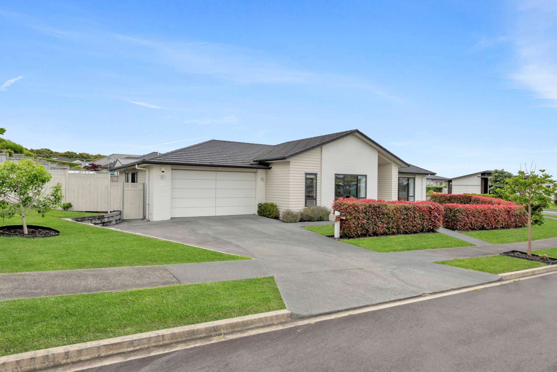 1 Motukaraka Drive Beachlands_0