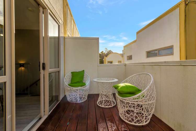 1/4 Ambrico Place New Lynn_14