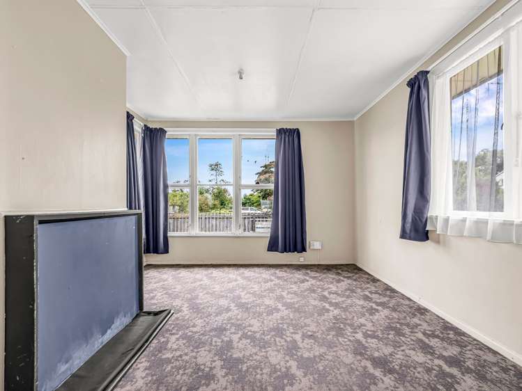 12 & 12a Bellingham Crescent Fordlands_10