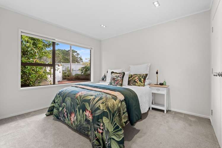 2 Edgewater Grove Orewa_24