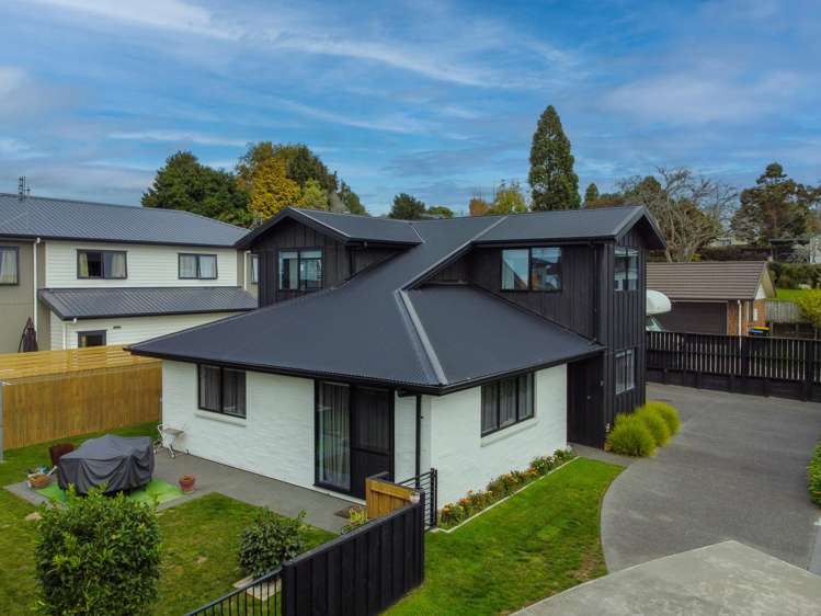 2/1043 Alexandra Street_1