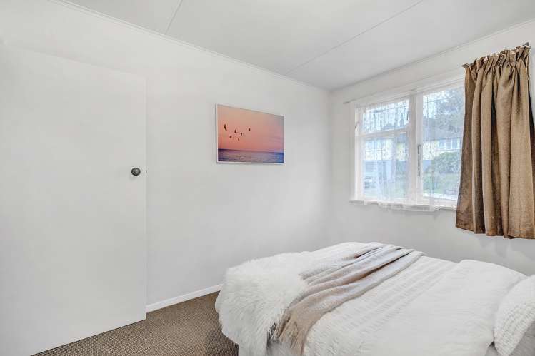 14 Durham Street Cannons Creek_14