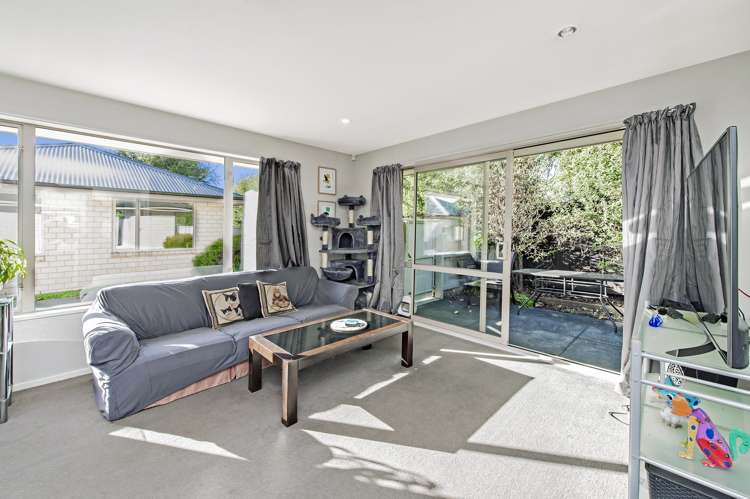 46 Thackeray Place Waltham_5