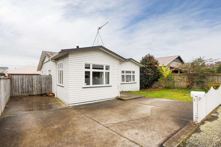 64 Lyndhurst Street Takaro_18