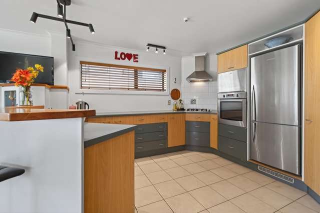 2/2 Sixth Avenue Avenues_4