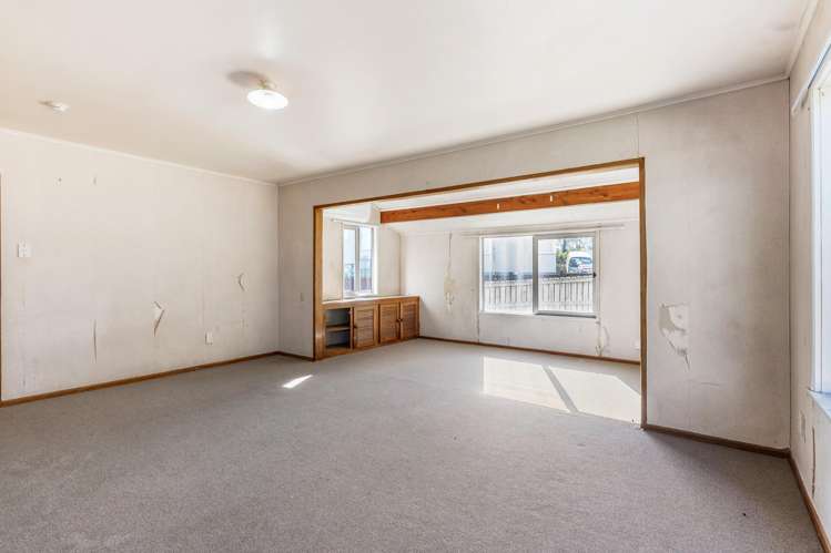 21 Hobart Crescent Wattle Downs_6