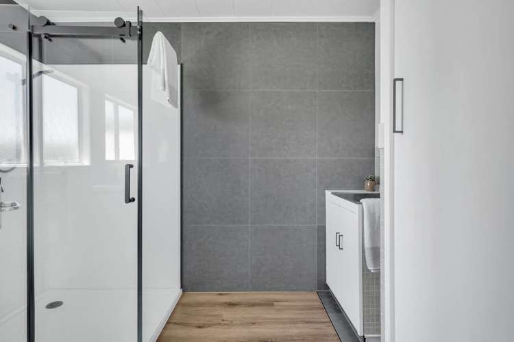 1/11 Manson Avenue Stoke_12