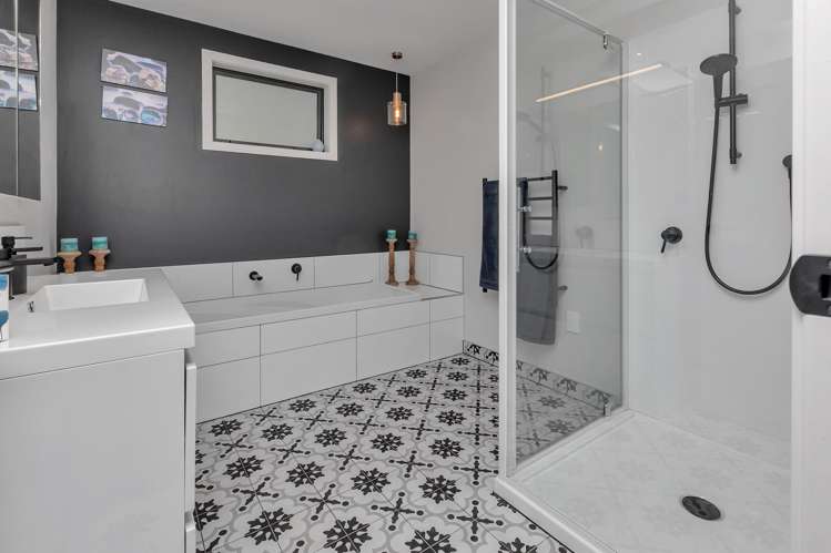 36 Layby Lane Te Kamo_17