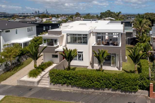 31 Merani Street Narrow Neck_2