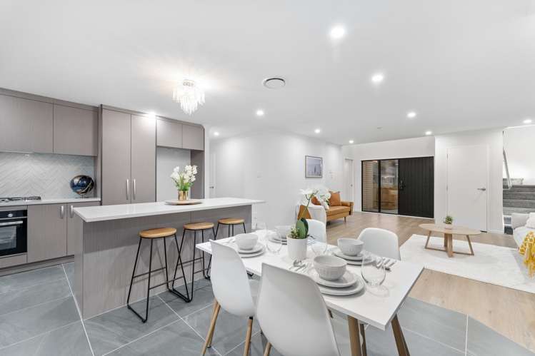 2B Palmgreen Court Stanmore Bay_6