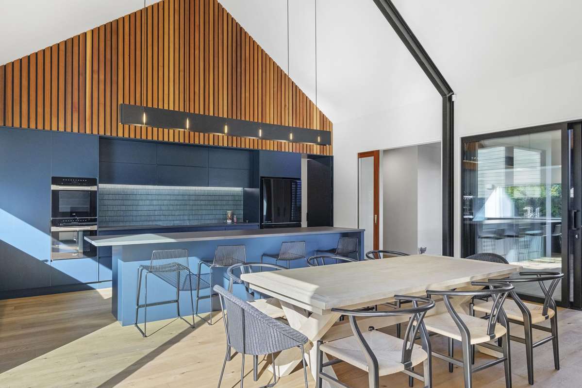 5 Hull Crescent_4