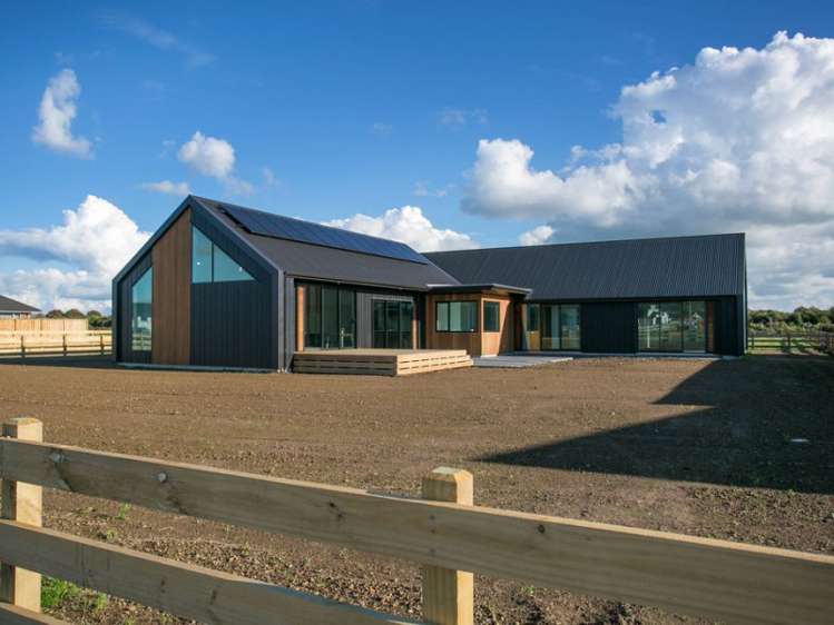 37 Alan Livingston Drive Cambridge_22