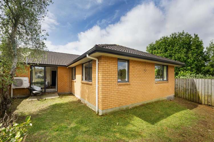 28 Misty Valley Drive Henderson_16