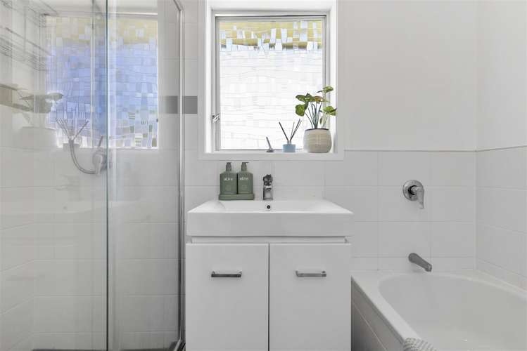 3/9 Roberts Avenue Bayswater_13