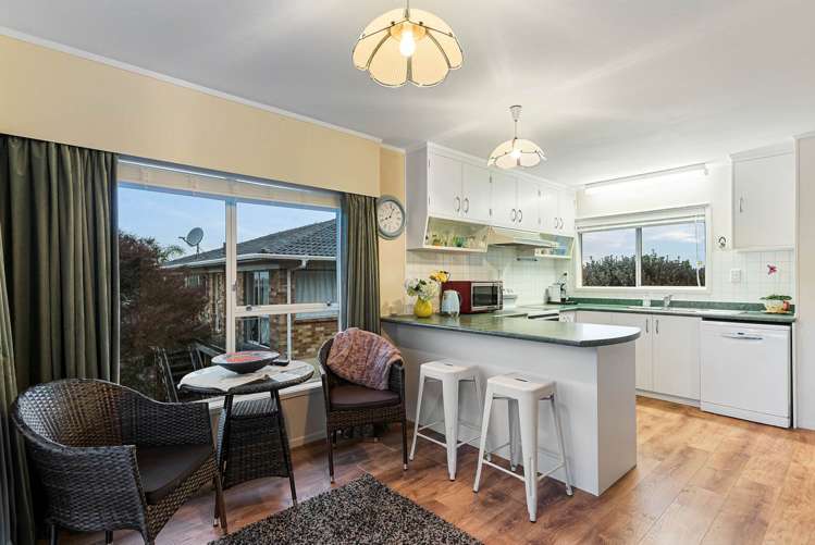 22 Taitua Drive Te Atatu South_30