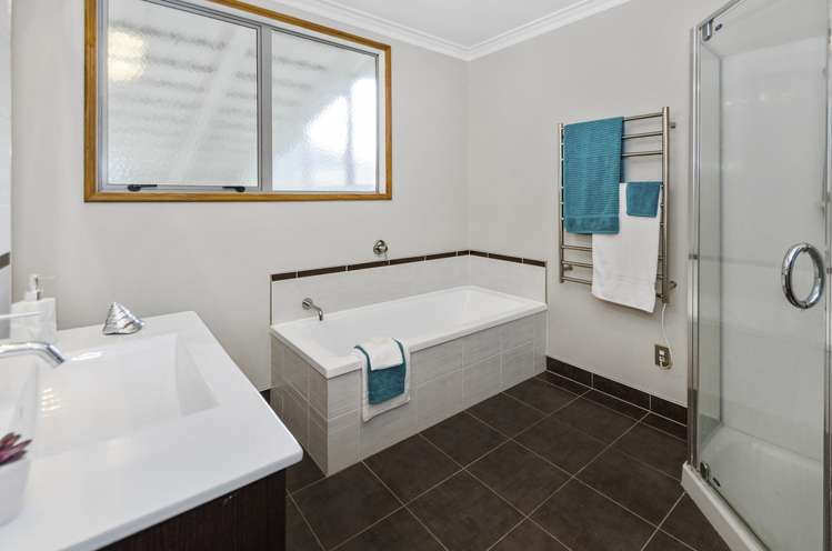 311 Upper Queen Street Pukekohe_18