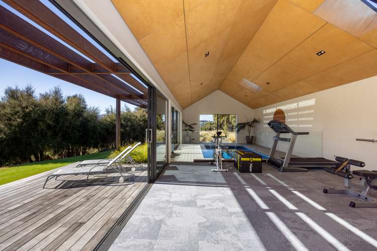 37 Matheson Crescent Albert Town_26