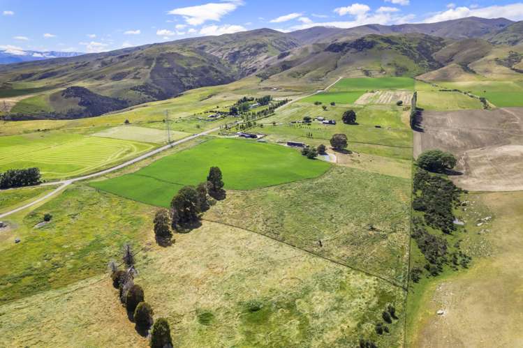 162 Ruffell Road Westland Surrounds_15