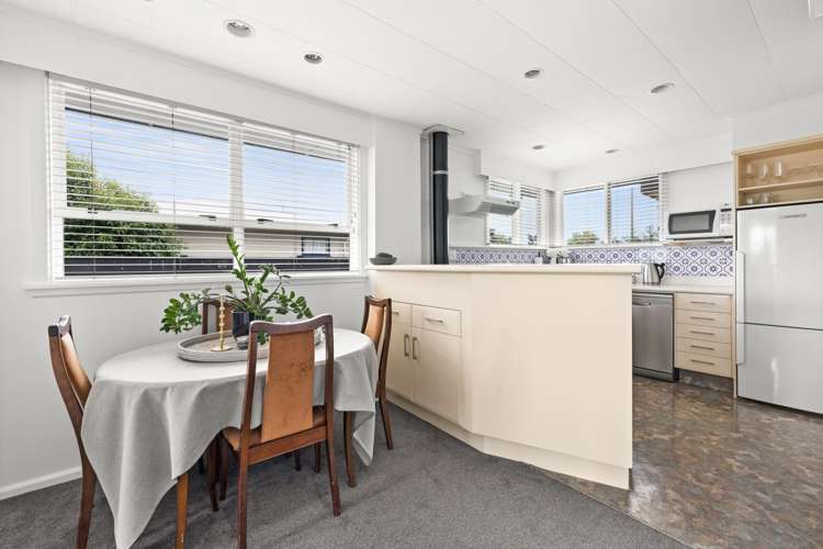 74 Menin Road Onekawa_6