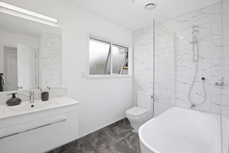 6 Allen Road Raumati Beach_7