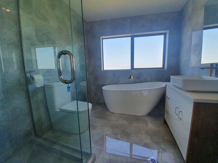 B/24 Castledine Crescent 10026_11