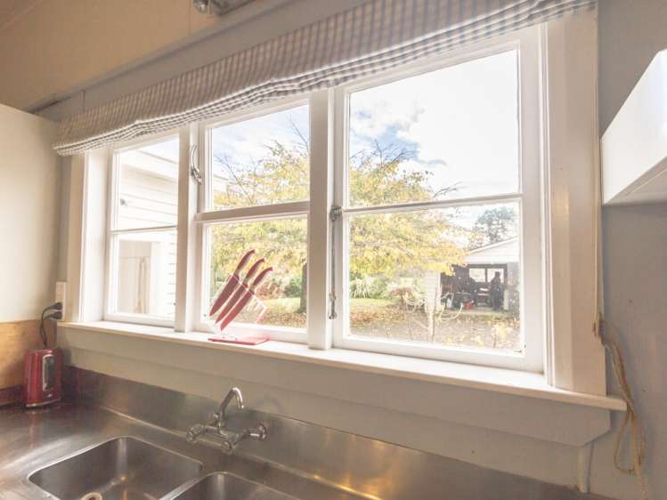 288 Cornwall Road Carterton_5