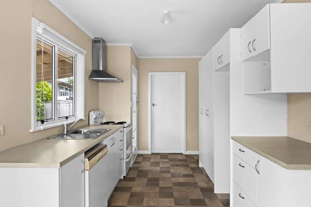 6 Avon Terrace Taradale_2