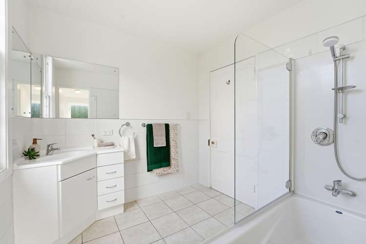 80 Great North Road St Johns Hill_15