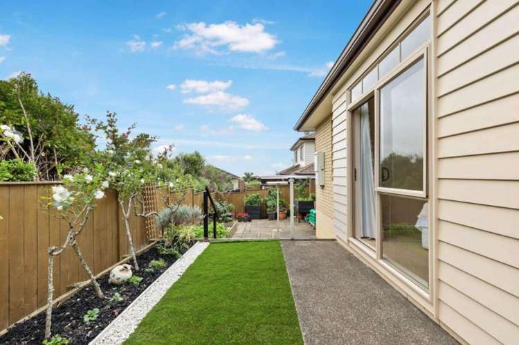 27 Amaretto Ave Flat Bush_16