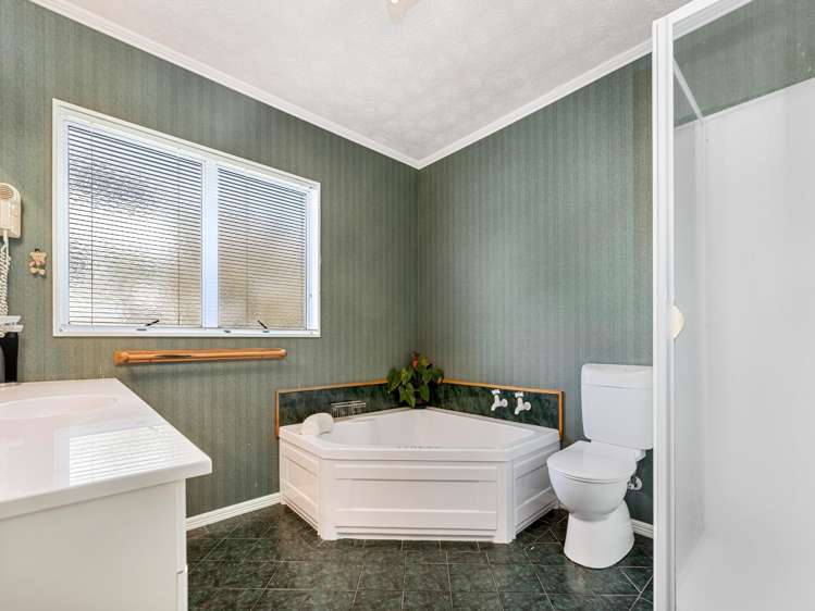 12 Aquarius Drive Kawaha Point_13