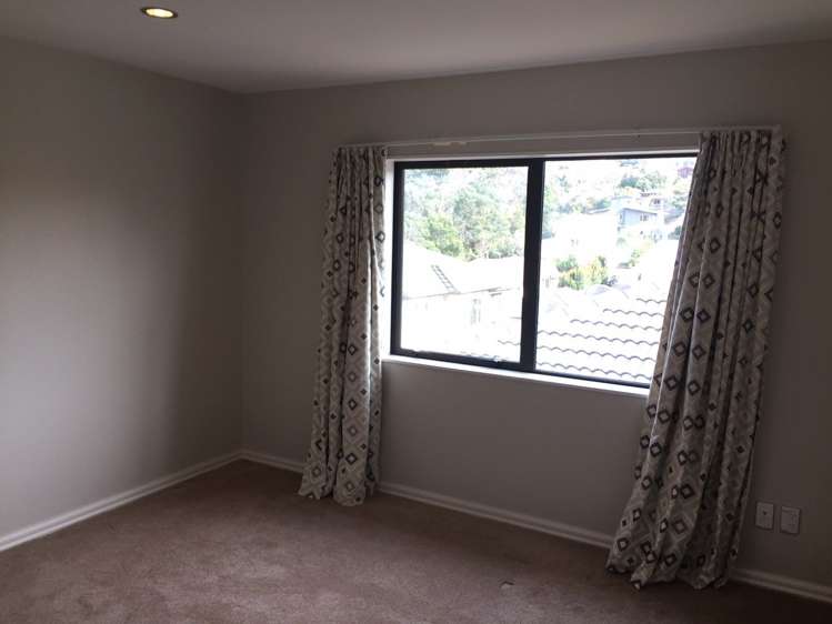 688 Beach Road Browns Bay_11