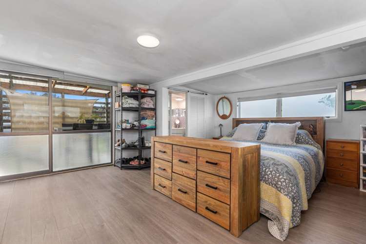 25 Memorial Drive Parahaki_11