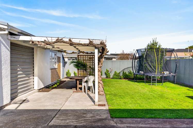 17 Hinton Road Taradale_17
