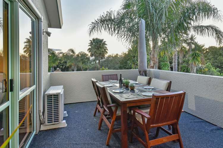 23 Silkwood Grove Totara Heights_6