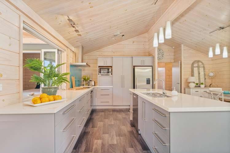 203 Kenwood Drive Matarangi_7