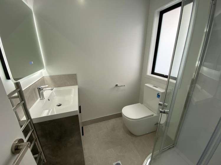 1D/19 Hibiscus Avenue Hamilton Lake_2