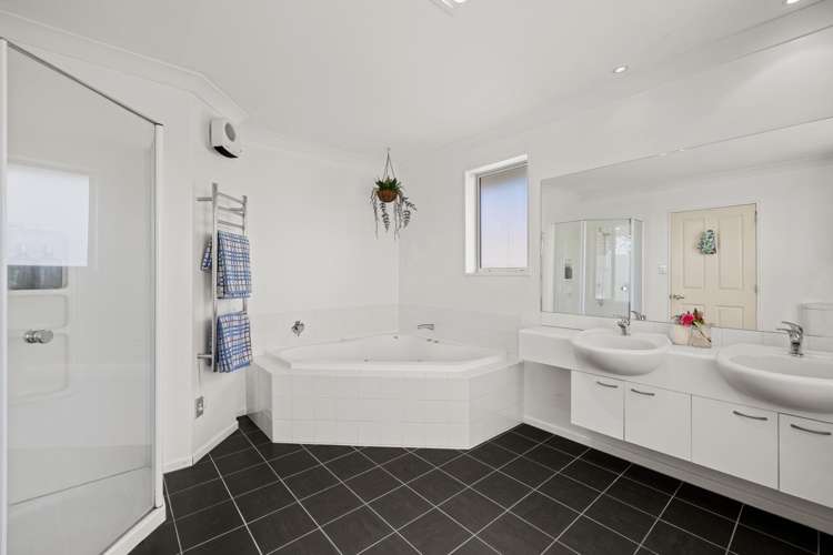 54 Willowview Drive Redwood_20