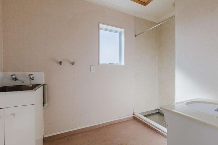32a Robinson Crescent Westbrook_8