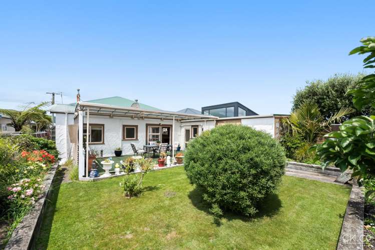 29 Queen St Petone_17
