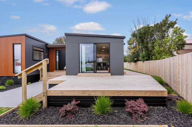 16 Churchill Terrace_3