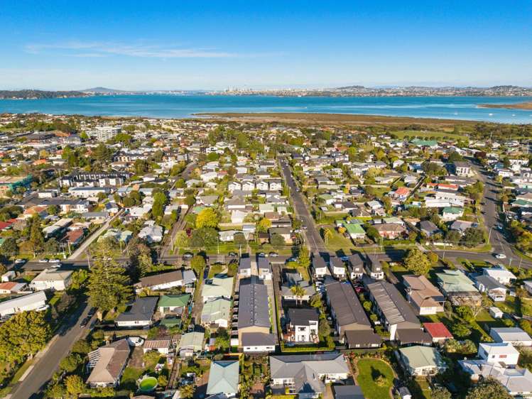 Lot 1-9/92 Gloria Avenue Te Atatu Peninsula_32