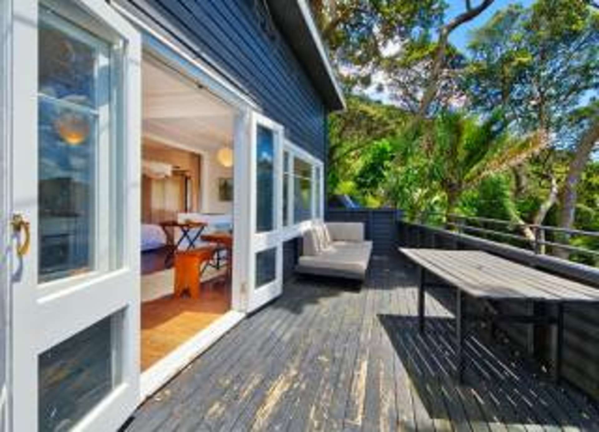 76 Rayner Road Piha_0