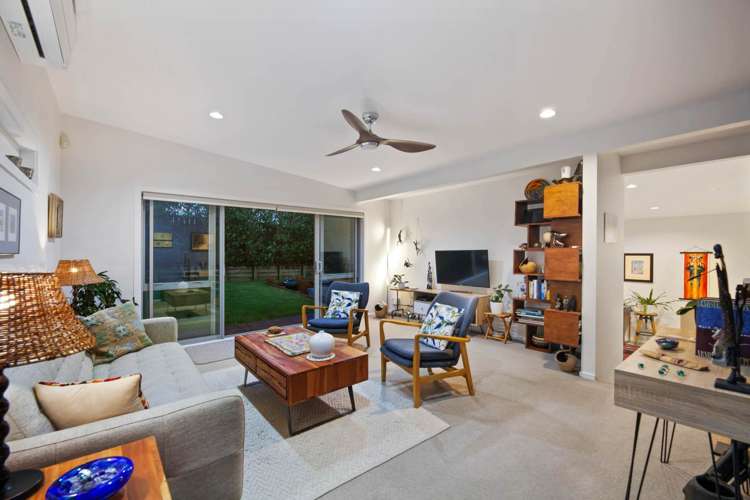 6 Cronin Place Beach Haven_39