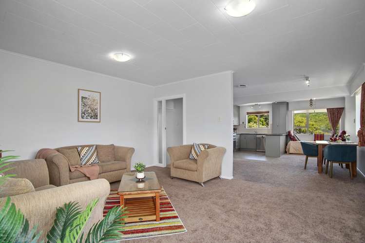 49 Waipounamu Drive Kelson_4
