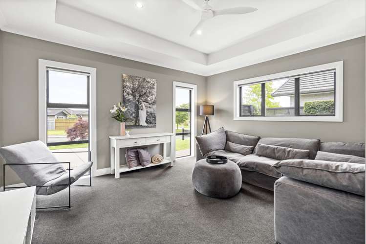 9 Henry Bell Close Leamington_13