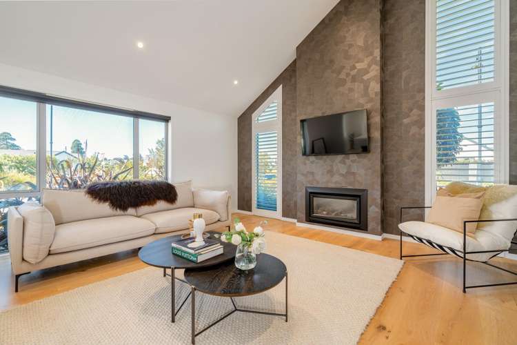 2 Waterstock Way Waitikiri_6