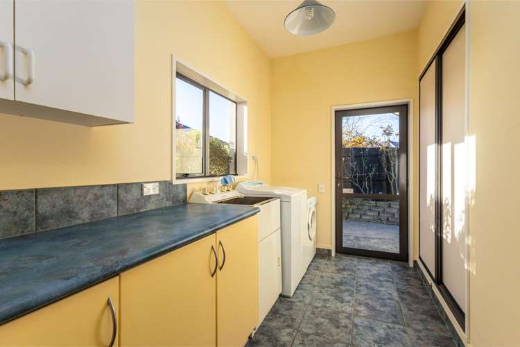 179 Pages Road Marchwiel_14